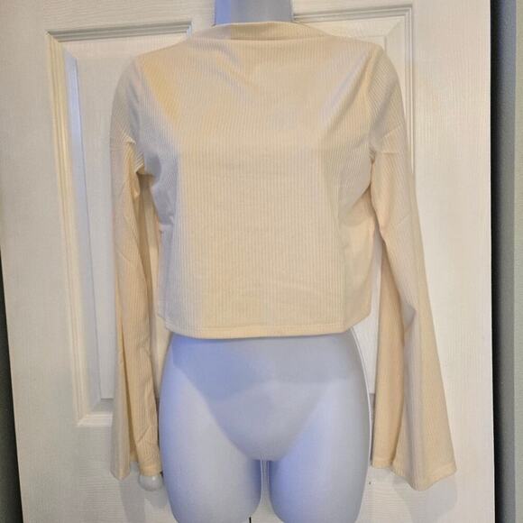 Band of the Free Avril Top open back, flare sleeve SZ Small Gypsy boho chic - Picture 6 of 11